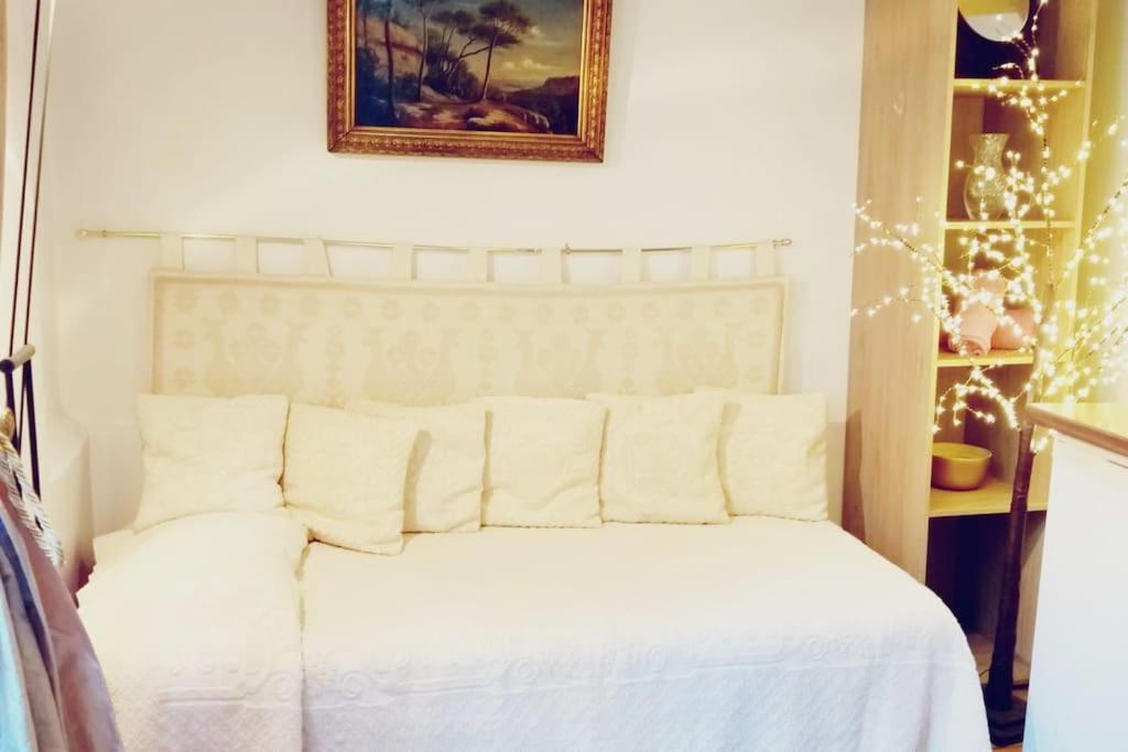 Small Luxurious Room In The Heart Of Saint Germain Paris Dış mekan fotoğraf